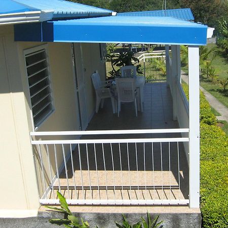 Les Bungalows Du Mont-Auban Sainte-Clotilde Zewnętrze zdjęcie