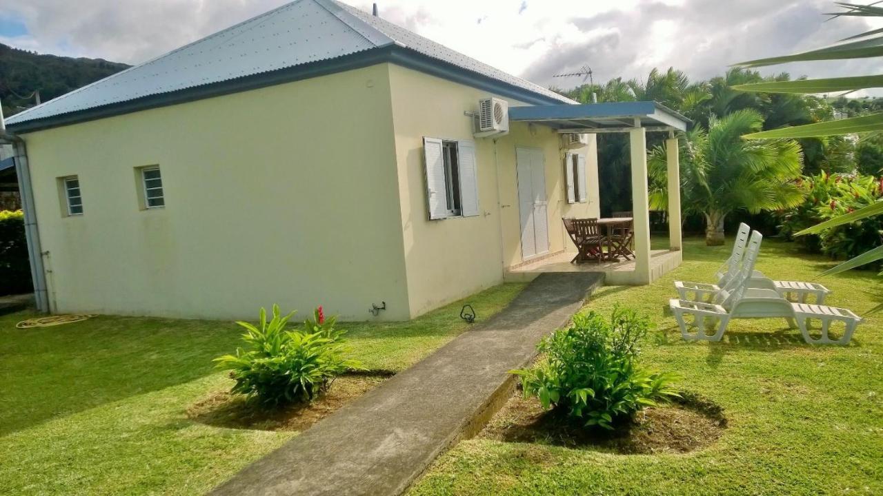 Les Bungalows Du Mont-Auban Sainte-Clotilde Zewnętrze zdjęcie