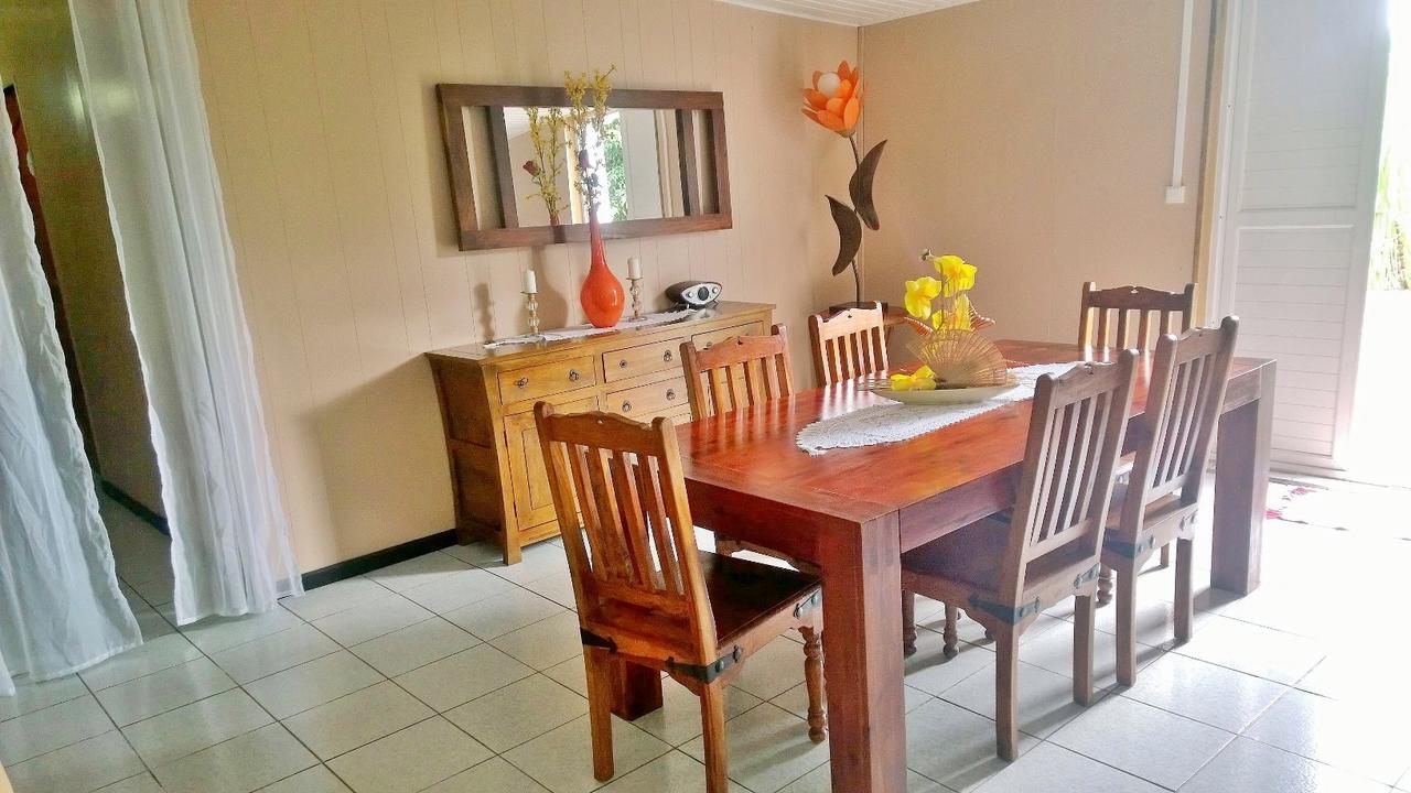 Les Bungalows Du Mont-Auban Sainte-Clotilde Zewnętrze zdjęcie