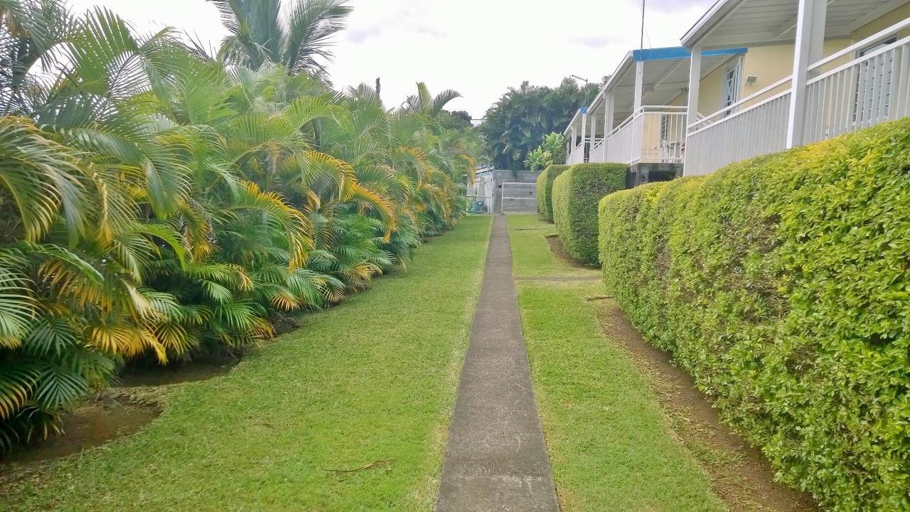 Les Bungalows Du Mont-Auban Sainte-Clotilde Zewnętrze zdjęcie