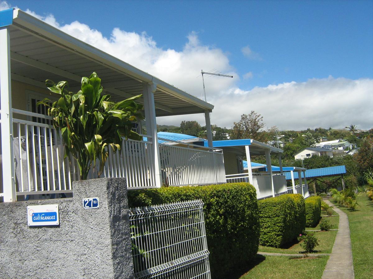 Les Bungalows Du Mont-Auban Sainte-Clotilde Zewnętrze zdjęcie